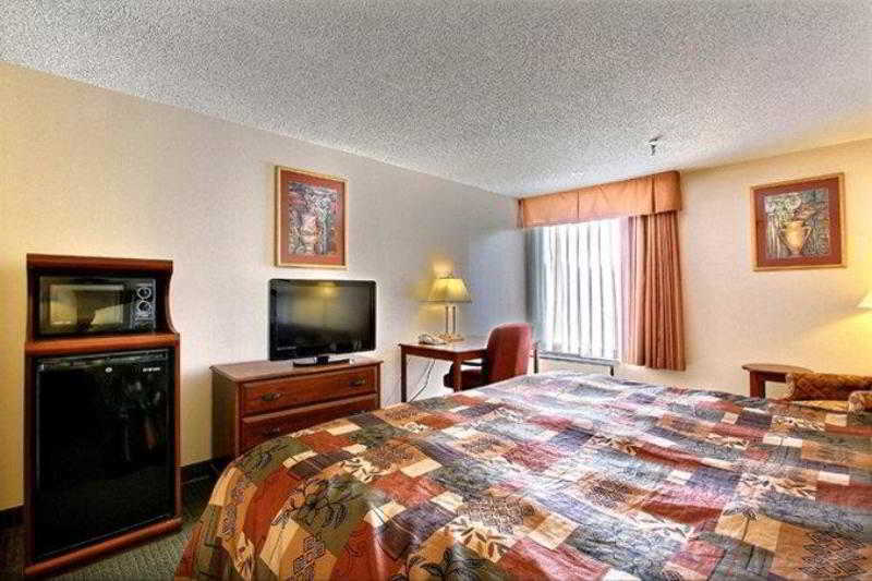 Days Inn & Suites By Wyndham Mt Pleasant Mount Pleasant Zimmer foto