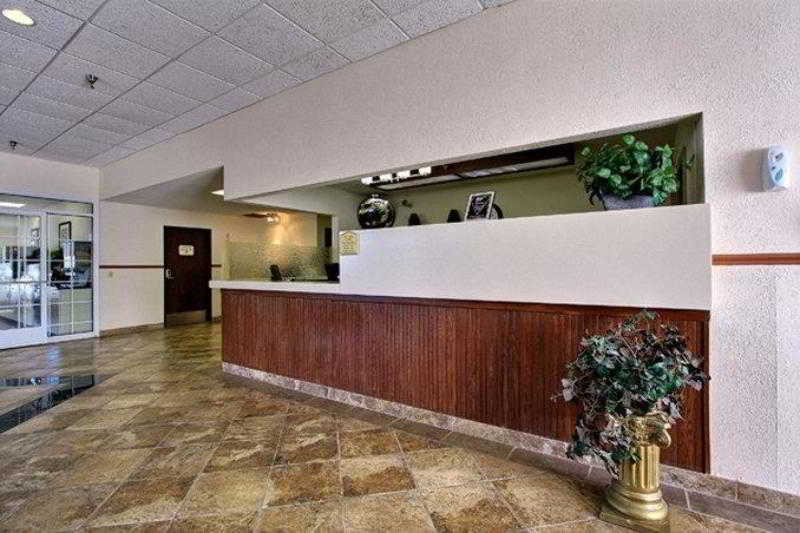 Days Inn & Suites By Wyndham Mt Pleasant Mount Pleasant Interior foto